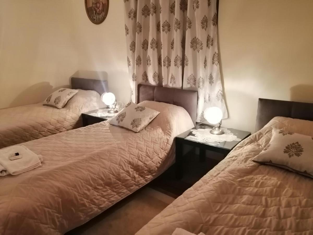 Guest House プリレプ エクステリア 写真